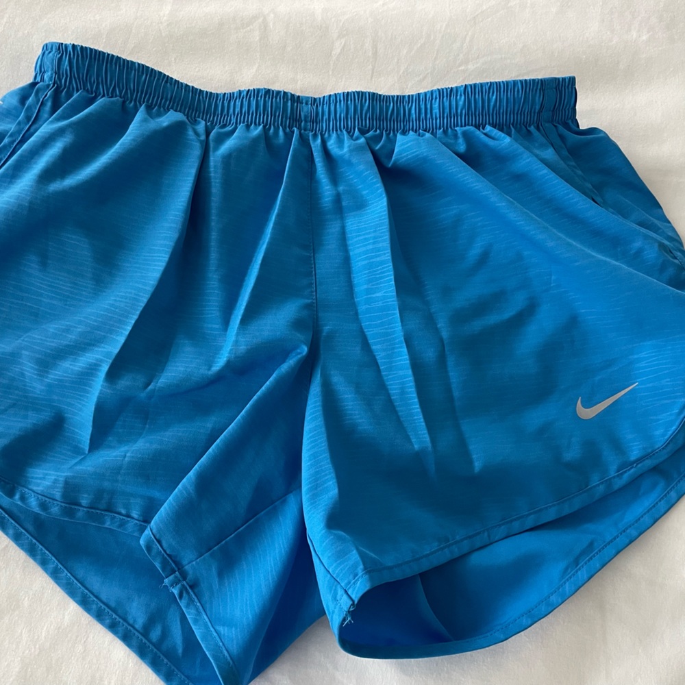 Nike Women’s Dri-fit shorts turquoise, size S